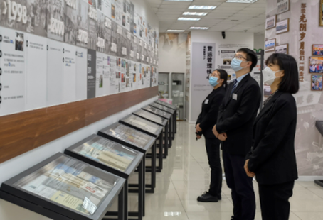 IYC_CommunitiyCenterVisiting.png